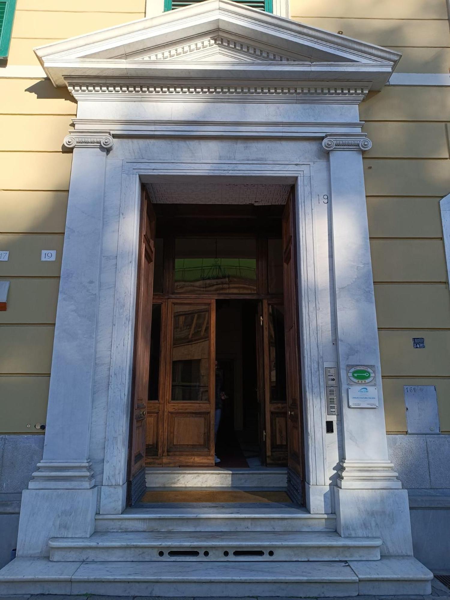 Corvetto Rooms Генуя Экстерьер фото